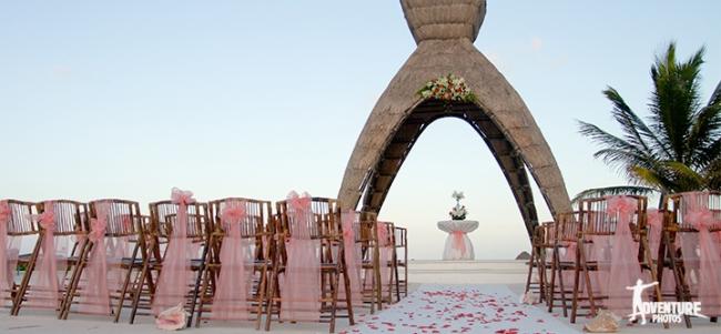 A distinctive wedding ceremony set up offered by Dreams in Riviera Maya, Mexico