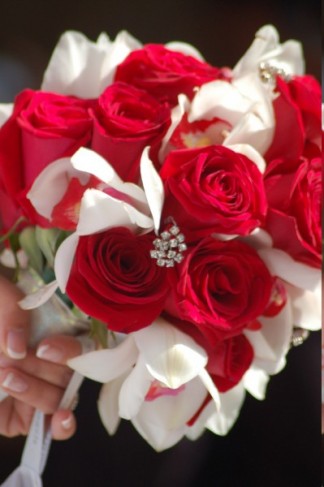 pictures of red and white wedding. [Red and White Wedding Bouquet