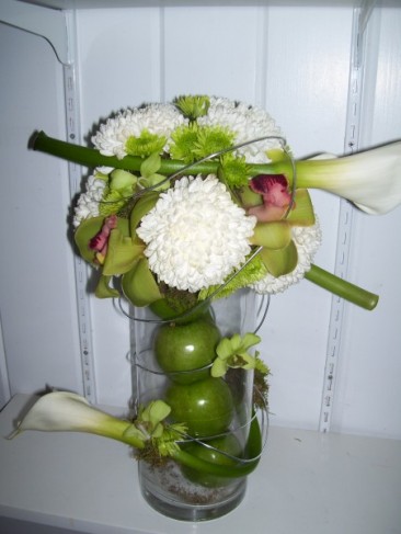  Photo Of A Unique Wedding Centerpiece 