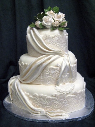  Hearts and Lace Wedding Cake Hearts and Lace Wedding Cake Share