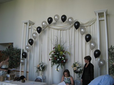 Wedding Reception Balloons on Photo Gallery   Photo Of Black   White Balloon Arch