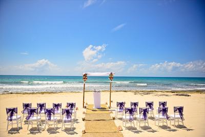 Entrancing Beach Wedding 