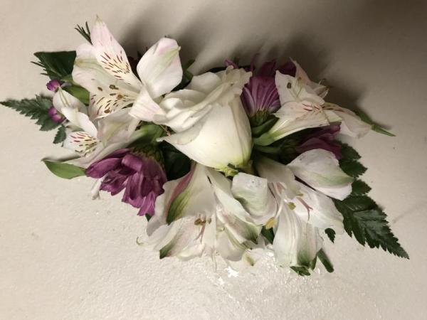 Classic White Corsage/Wristlet