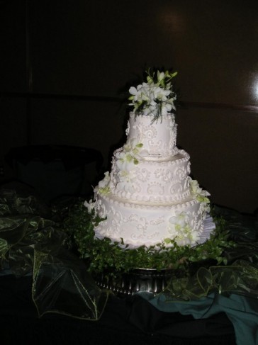 White Wedding Cake Flowers