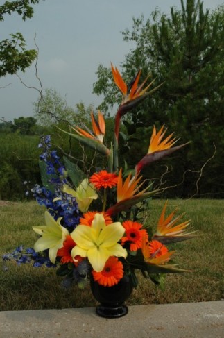 Tropical Sign In Table Arrangement