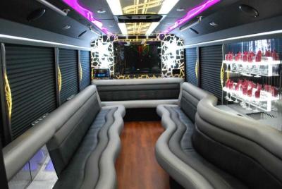 Limo Bus 