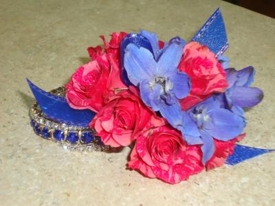 Bracelet Corsage in Violet & Pink