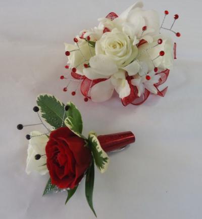 Wrist Cosage & Magnet Boutonniere