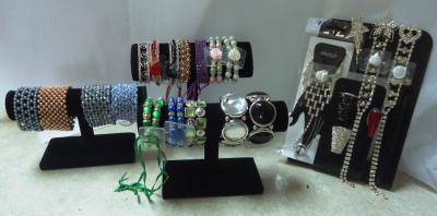 Keep Sake Bracelets & Magnet Boutineers We Ship Over Night