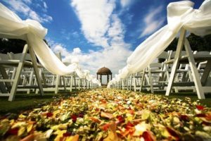fall wedding aisle