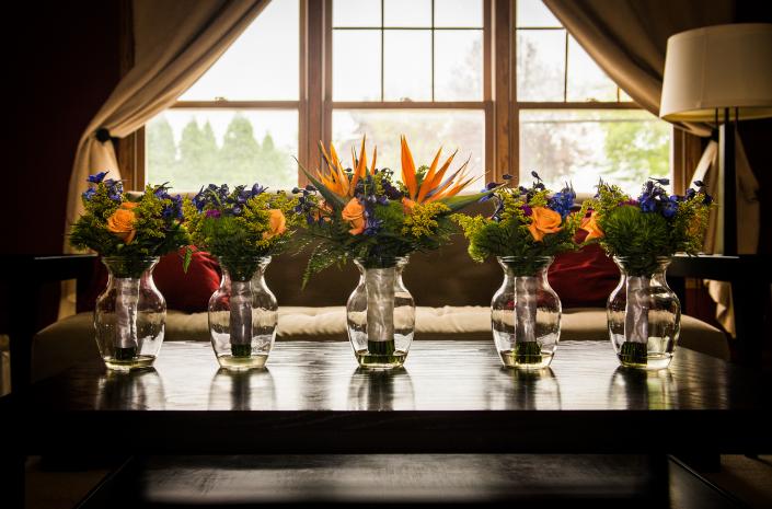 hand-tied-bouquets