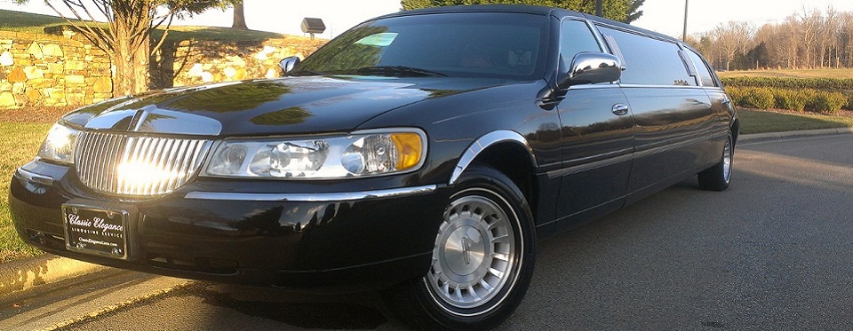 lincolntowncarlimousineblack
