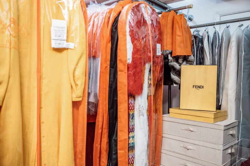 Rey's Dry Cleaners