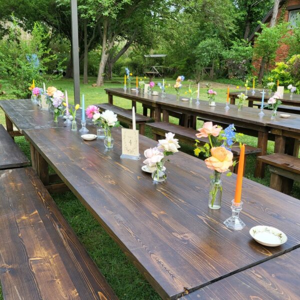 Kiss and Tell Weddings
