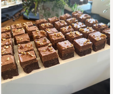 JUST RENNIE'S CATERING