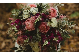 COM-PATT-IBLES FLOWERS AND GIFTS