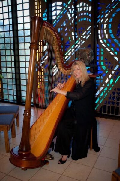 Victoria Schultz, Harpist