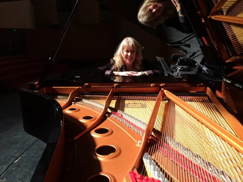 Victoria Schultz, Harpist