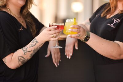 Buzzin' and Bubbly Bartending