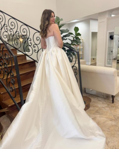 Mimi's Bridal & Formalwear #5