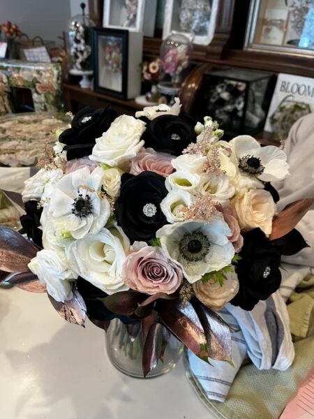LINDENHURST VILLAGE FLORIST #4