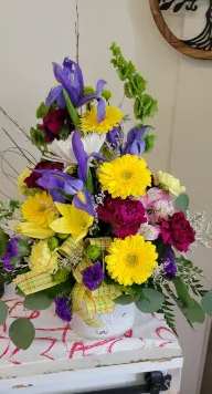 HOLLY'S GARDENS & FLORIST #4