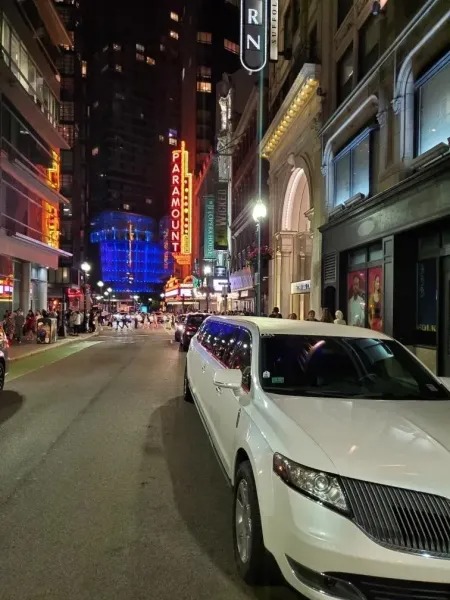 Gray's Limousine #2